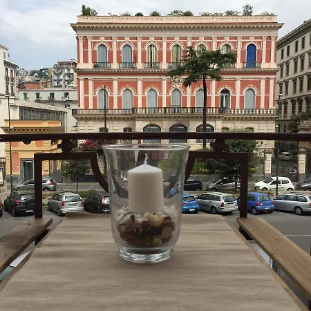 50 招待所 那不勒斯