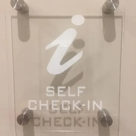 招待所 50 那不勒斯